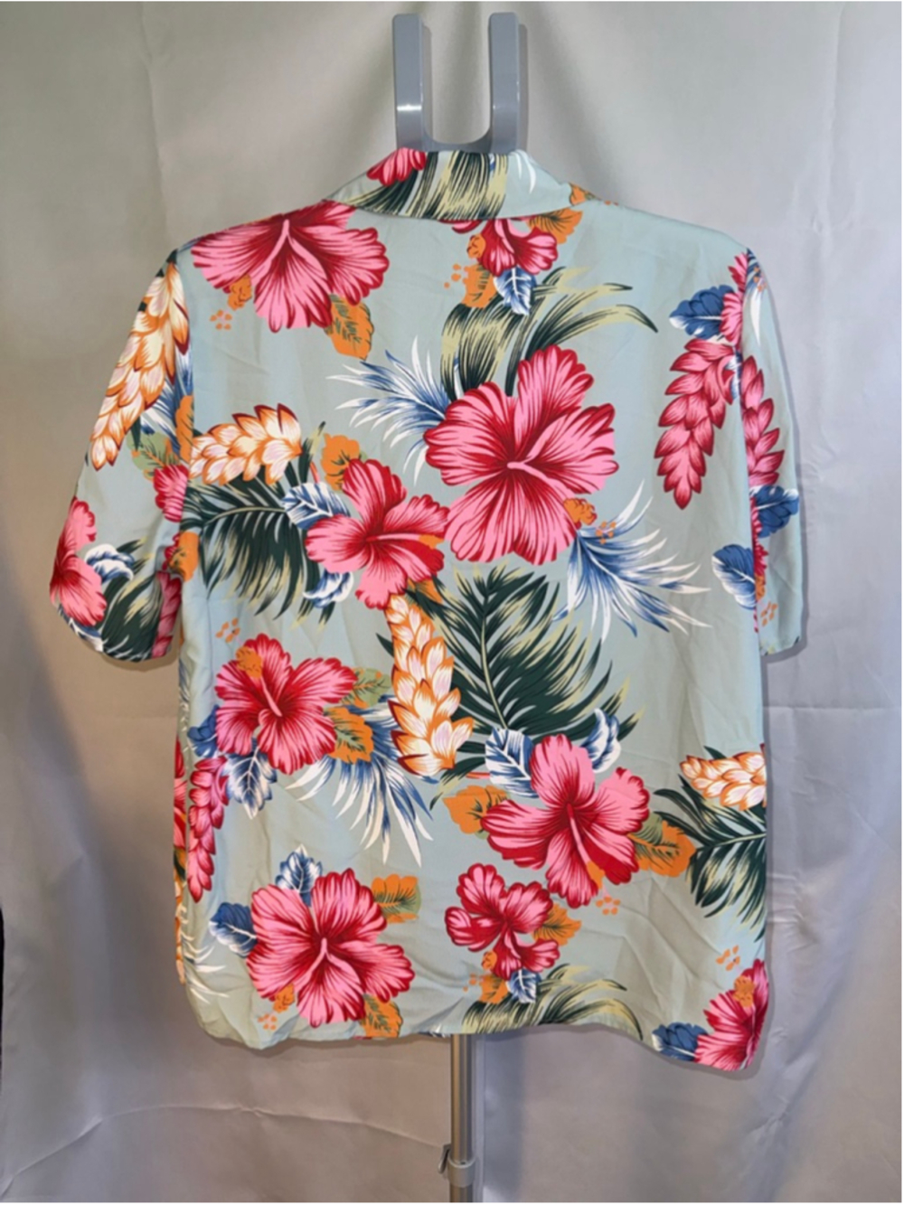 Women's Unbranded Light Green & Pink Floral Button Down Shirt, Size L - Picture 2 of 5